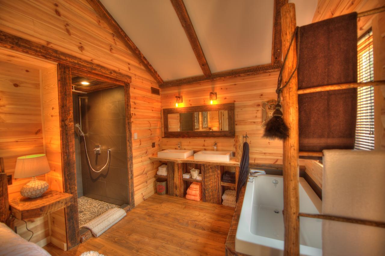 Le St Bernard - Les Chalets Spa Canada La Malbaie Exterior photo